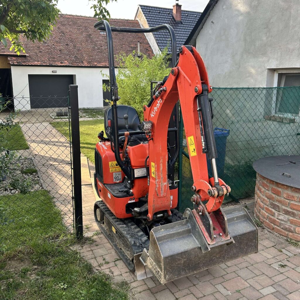 Minibagr Kubota K008-5 | Minibagry-Znojmo.cz